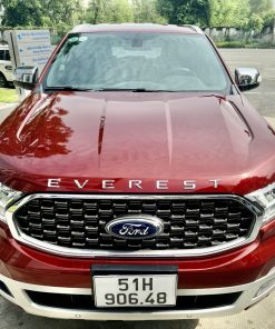 FORD EVEREST TITANIUM 4x2 AT
